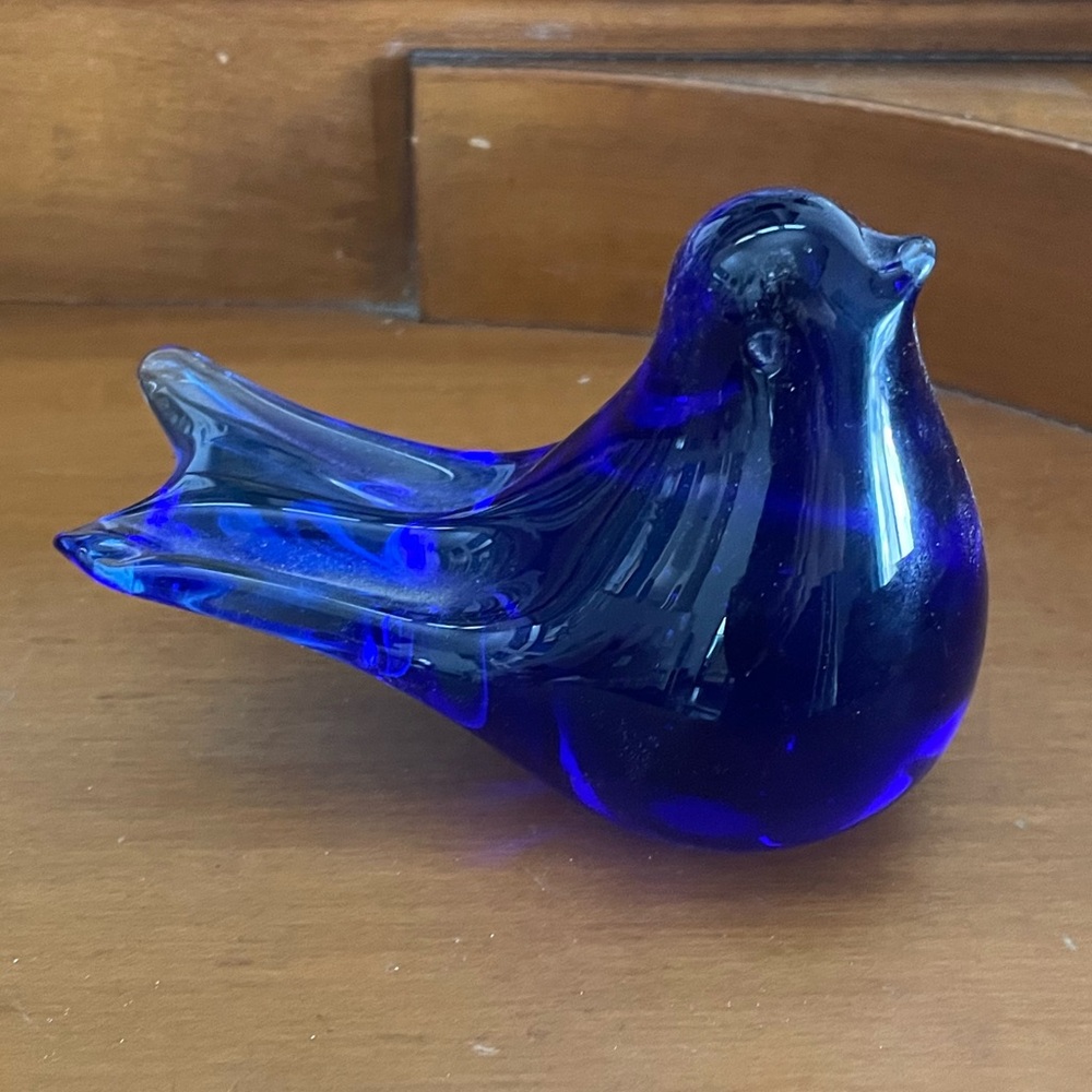 Blue Bird Art glass unbranded sculpture